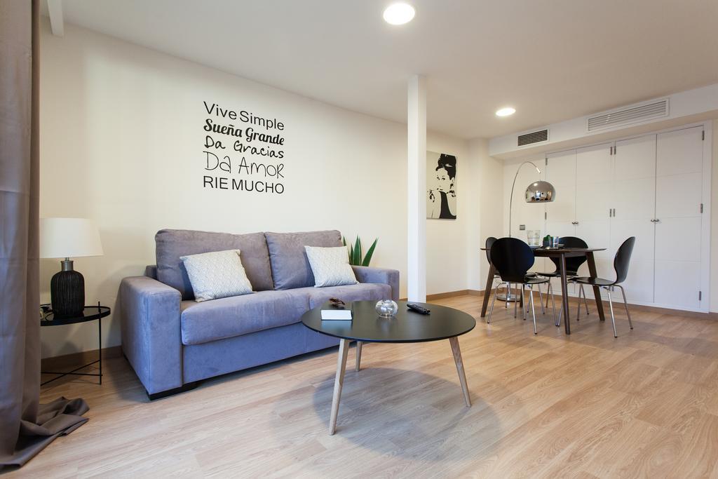 Apartments Ole - Albareda 24 塞维利亚 客房 照片